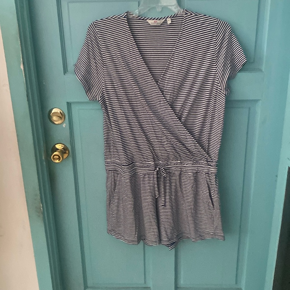 Vineyard Vines cross front romper in size L.